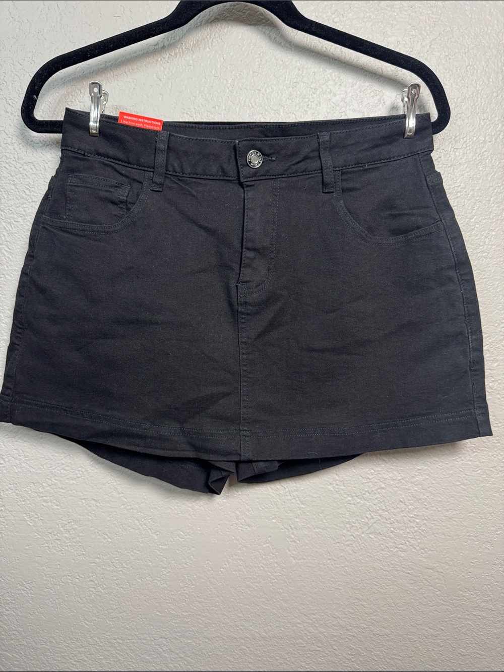 Casual Black Skort Shorts with Front Pockets